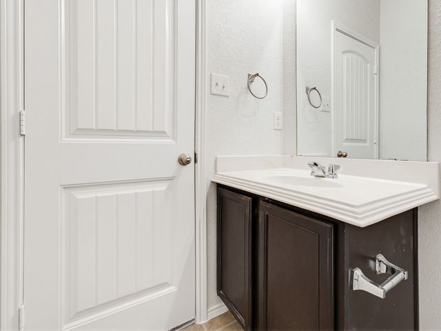 4221 Aldridge Lane, Fort Worth, TX 76036