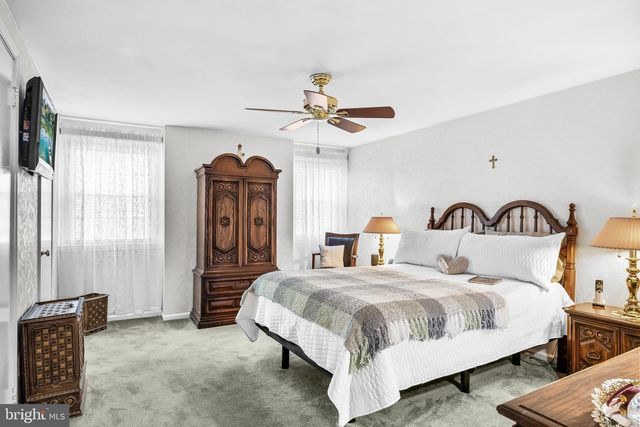 102 RED STONE RDG, Delran, NJ 08075