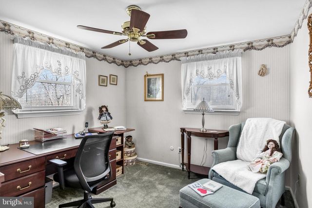 102 RED STONE RDG, Delran, NJ 08075