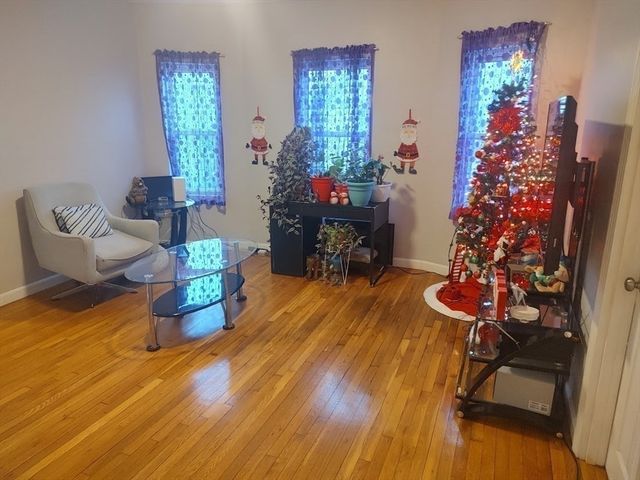 378 Ferry St, Everett, MA 02149