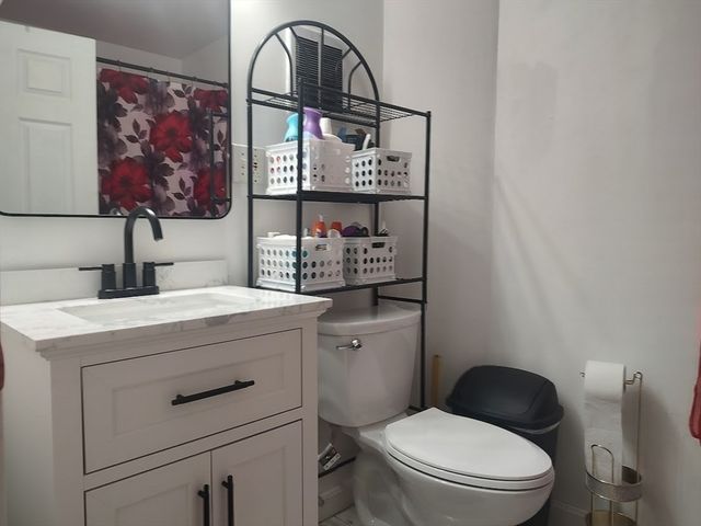 378 Ferry St, Everett, MA 02149