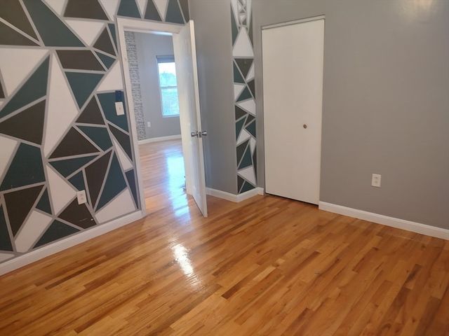 378 Ferry St, Everett, MA 02149