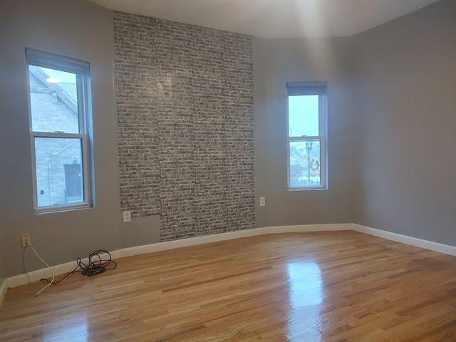 378 Ferry St, Everett, MA 02149