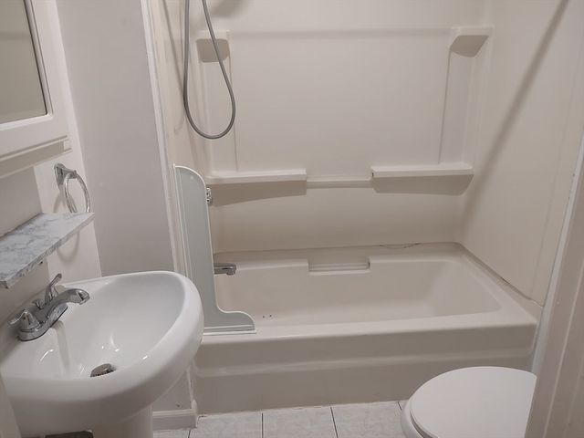 378 Ferry St, Everett, MA 02149