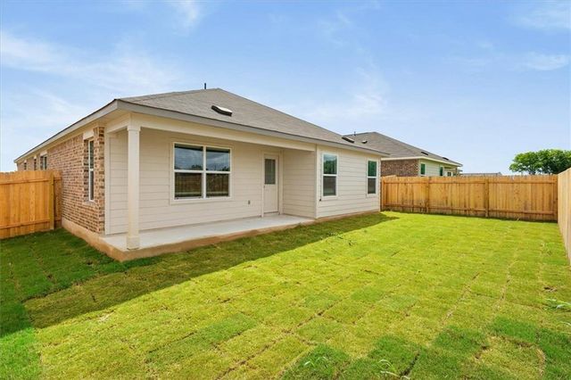 325 ESCONDIDO CIR, San Marcos, TX 78666