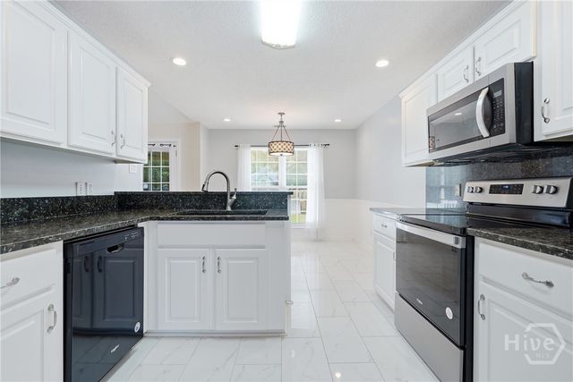 197 Young Way, Richmond Hill, GA 31324