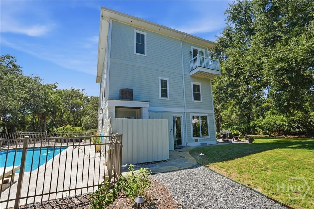 Image 2 of property listing at 13 Solomon Avenue, Tybee Island, GA 31328