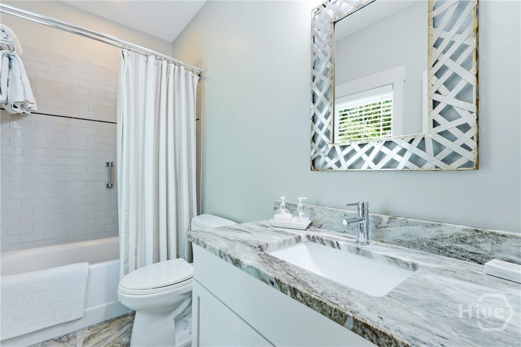 Image 33 of property listing at 13 Solomon Avenue, Tybee Island, GA 31328