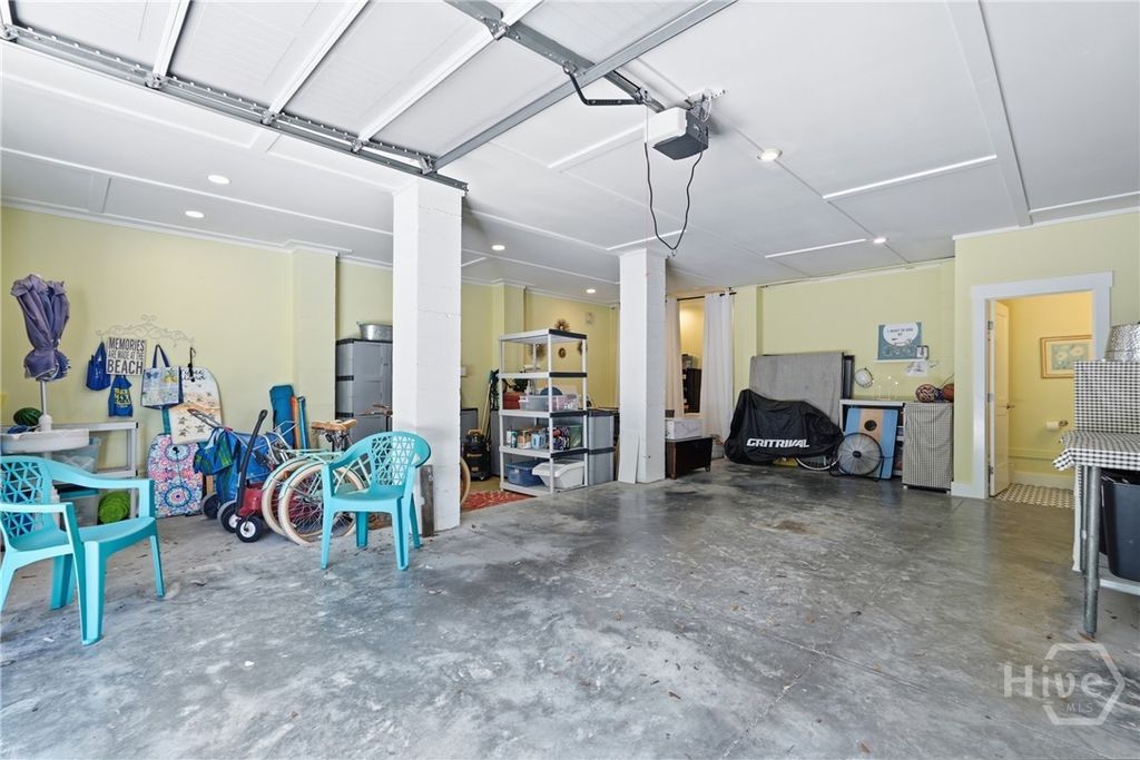 Image 41 of property listing at 13 Solomon Avenue, Tybee Island, GA 31328
