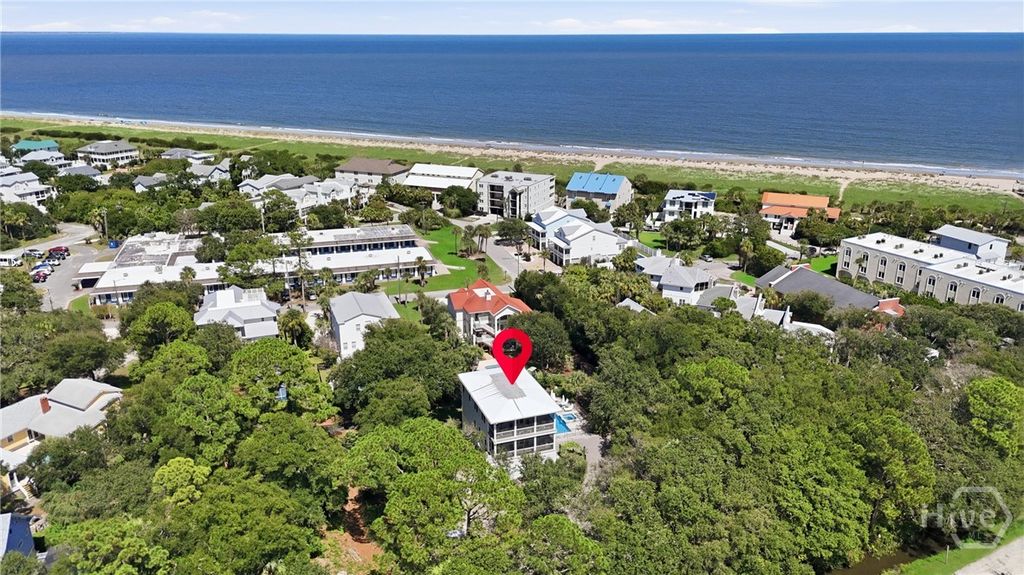 Image 49 of property listing at 13 Solomon Avenue, Tybee Island, GA 31328