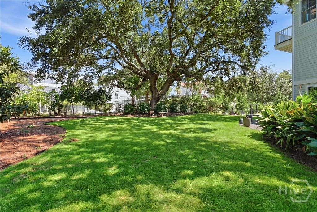 Image 5 of property listing at 13 Solomon Avenue, Tybee Island, GA 31328