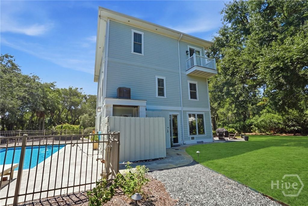 Image 53 of property listing at 13 Solomon Avenue, Tybee Island, GA 31328