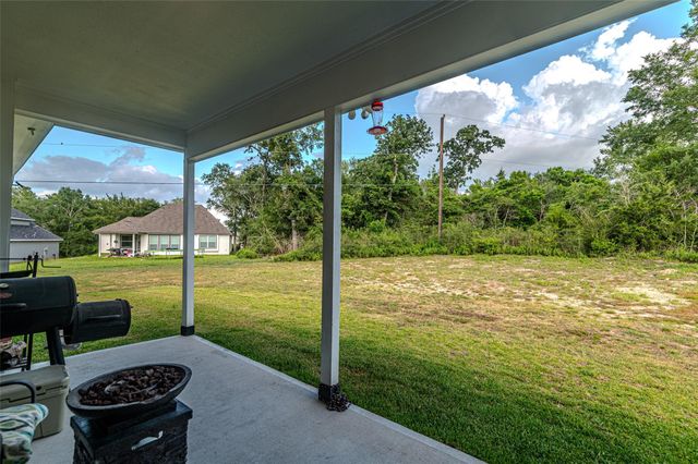 26553 Doe Lane, Hempstead, TX 77445