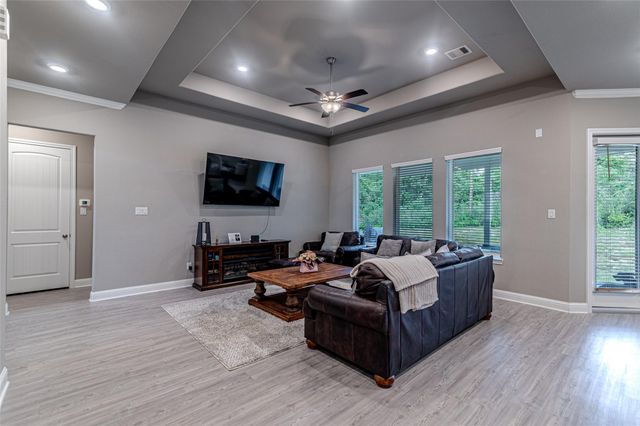 26553 Doe Lane, Hempstead, TX 77445