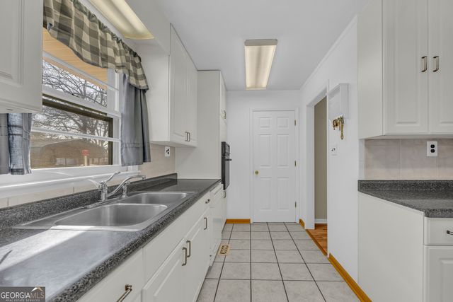 118 Wayne Circle, Hartwell, GA 30643