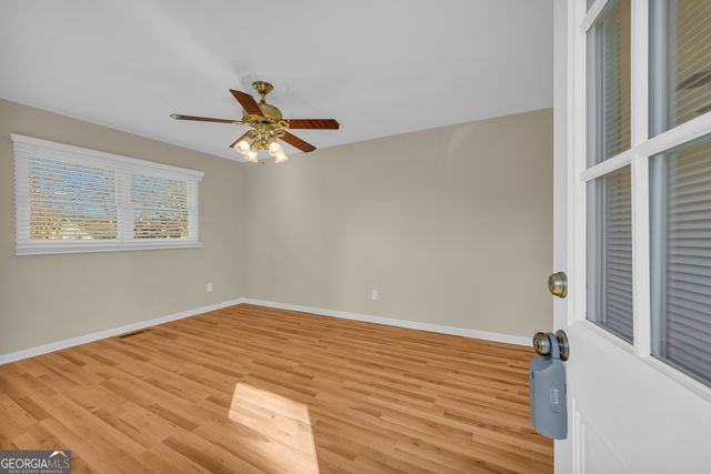 118 Wayne Circle, Hartwell, GA 30643