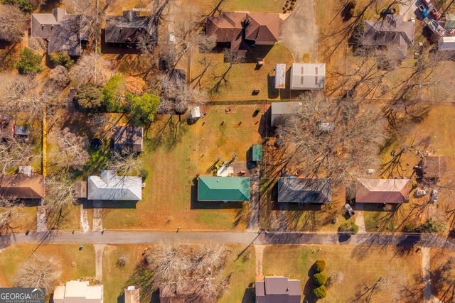 118 Wayne Circle, Hartwell, GA 30643