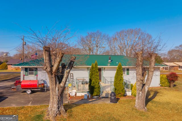 118 Wayne Circle, Hartwell, GA 30643