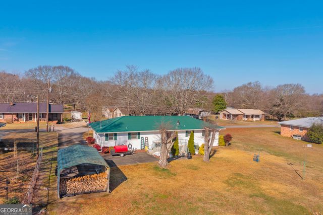 118 Wayne Circle, Hartwell, GA 30643