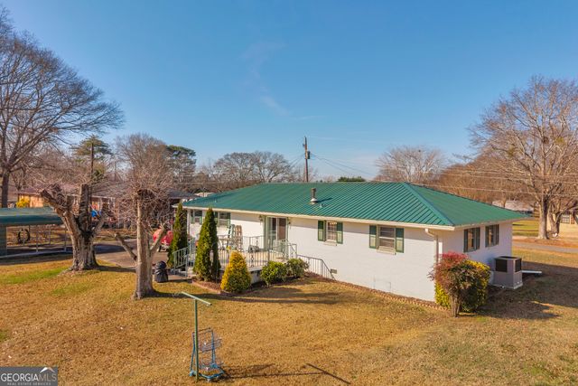 118 Wayne Circle, Hartwell, GA 30643