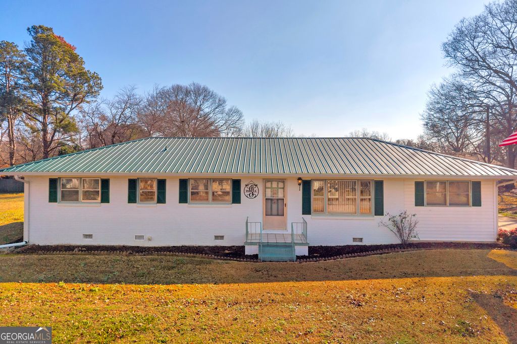 118 Wayne Circle, Hartwell, GA 30643