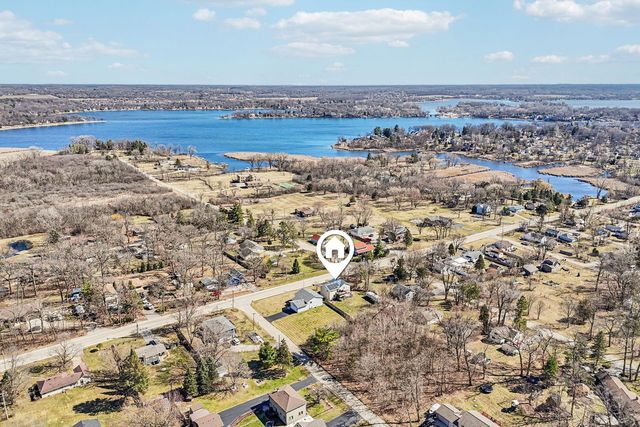 43144 N Lake Avenue, Antioch, IL 60002