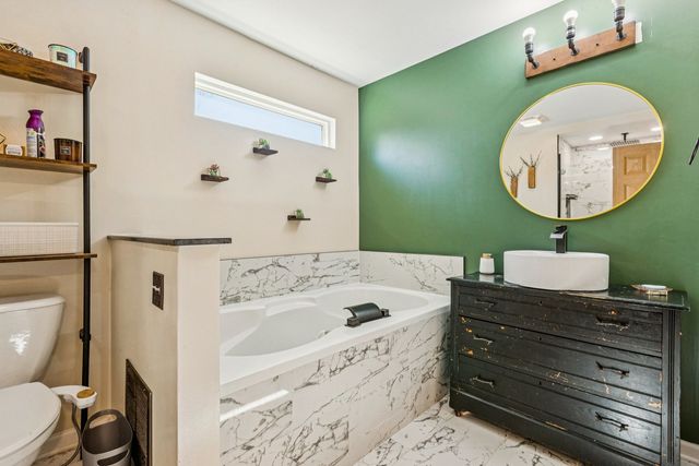 43144 N Lake Avenue, Antioch, IL 60002