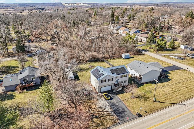 43144 N Lake Avenue, Antioch, IL 60002