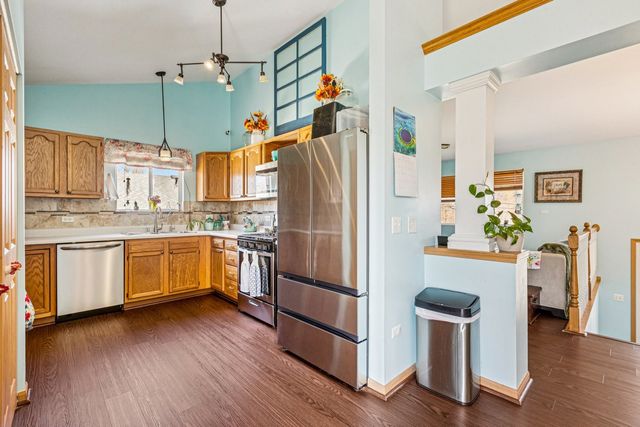 43144 N Lake Avenue, Antioch, IL 60002