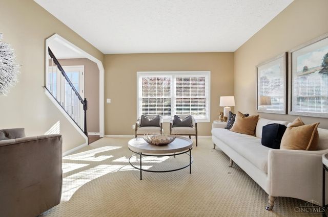 7527 Providence Woods Court, West Chester, OH 45069