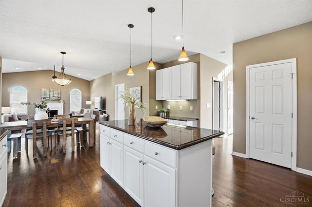 7527 Providence Woods Court, West Chester, OH 45069