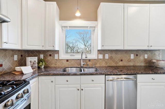 7527 Providence Woods Court, West Chester, OH 45069