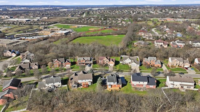 7527 Providence Woods Court, West Chester, OH 45069