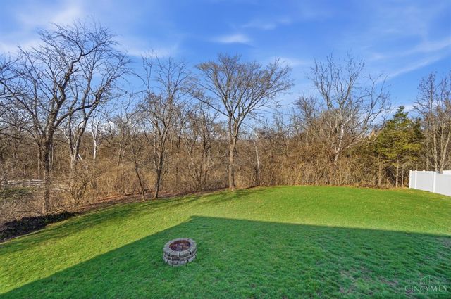 7527 Providence Woods Court, West Chester, OH 45069