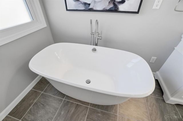 7527 Providence Woods Court, West Chester, OH 45069