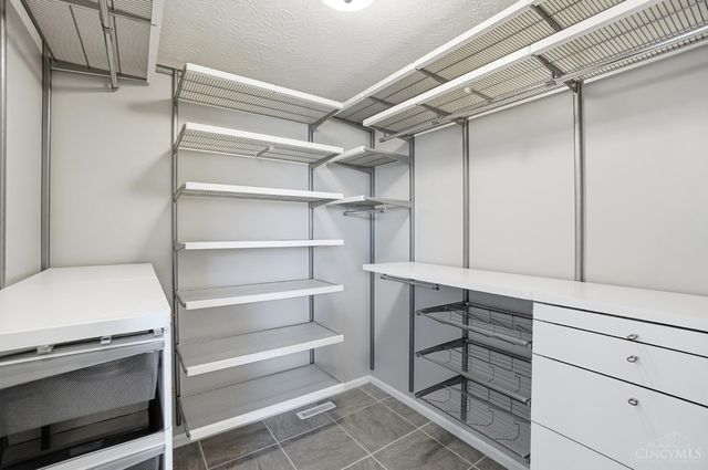 7527 Providence Woods Court, West Chester, OH 45069