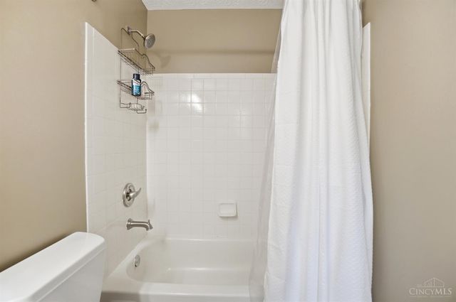 7527 Providence Woods Court, West Chester, OH 45069