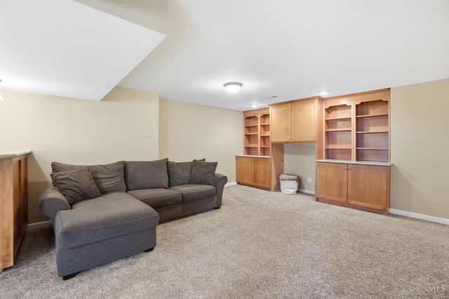 7527 Providence Woods Court, West Chester, OH 45069