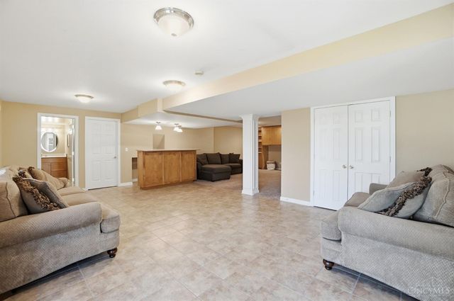 7527 Providence Woods Court, West Chester, OH 45069