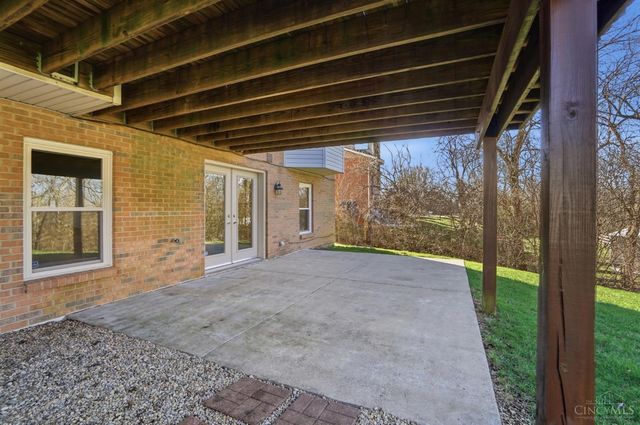 7527 Providence Woods Court, West Chester, OH 45069