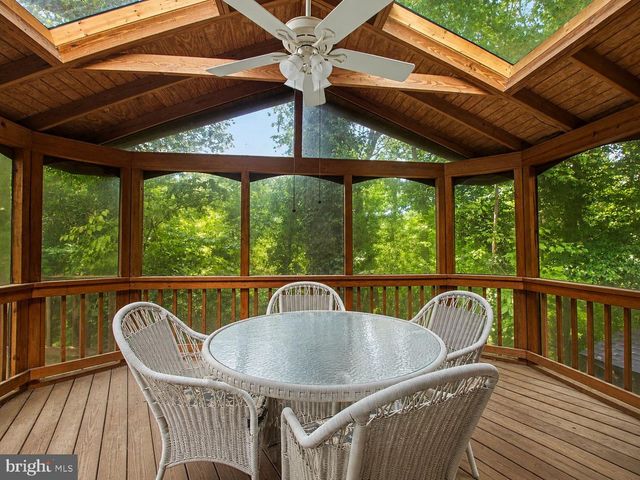 3840 PINEWOOD TER, Falls Church, VA 22041