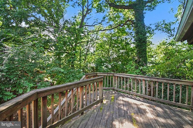 3840 PINEWOOD TER, Falls Church, VA 22041