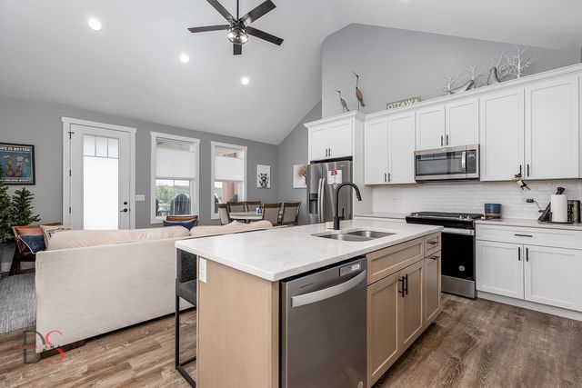 100 Great Loop Drive #40, Ottawa, IL 61350