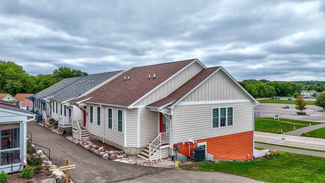 100 Great Loop Drive #40, Ottawa, IL 61350