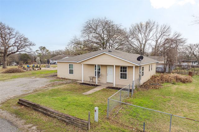25 Erin Drive, Pottsboro, TX 75076