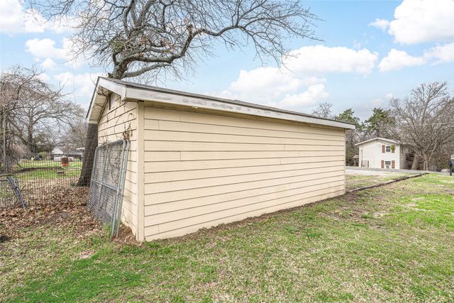 25 Erin Drive, Pottsboro, TX 75076