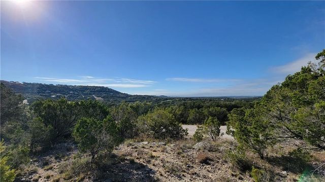 8523 Bronco LN, Lago Vista, TX 78645