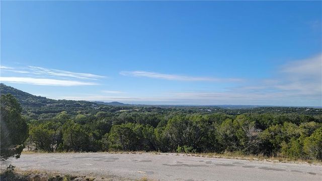 8523 Bronco LN, Lago Vista, TX 78645
