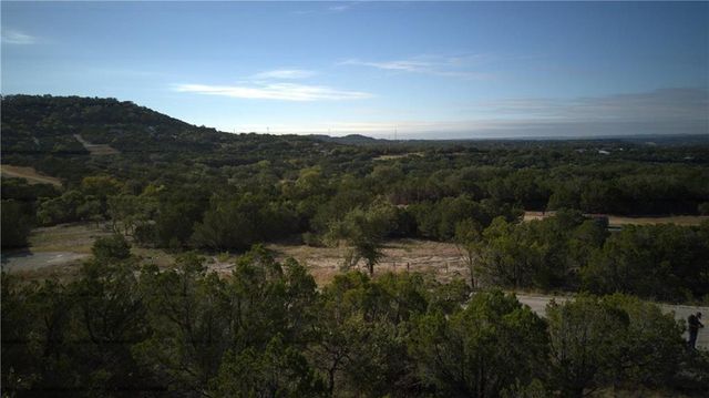 8523 Bronco LN, Lago Vista, TX 78645