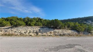 8523 Bronco LN, Lago Vista, TX 78645